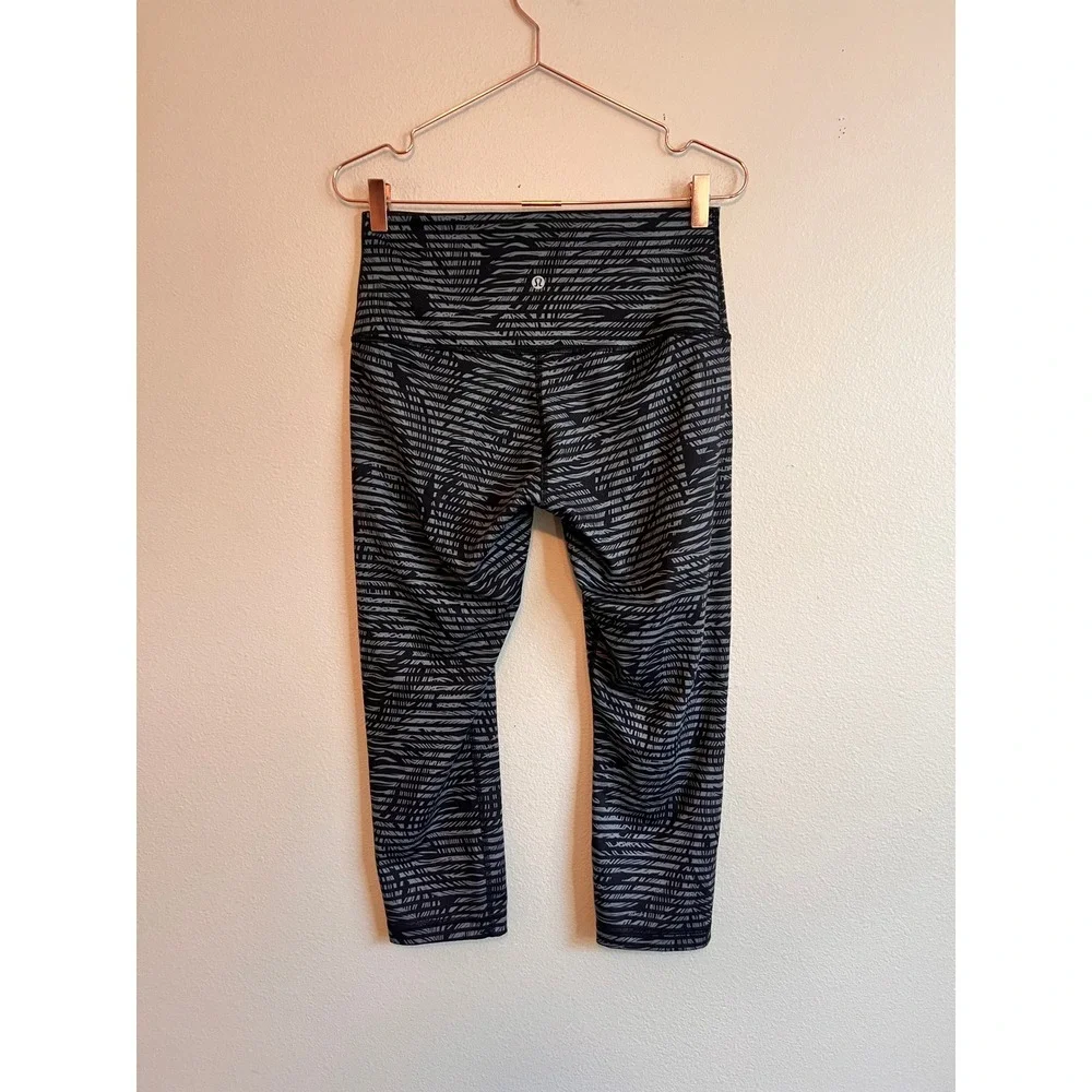 Lululemon Leggings Womens 4 Black High Times Crop Zebra Slate Active Yoga Pants